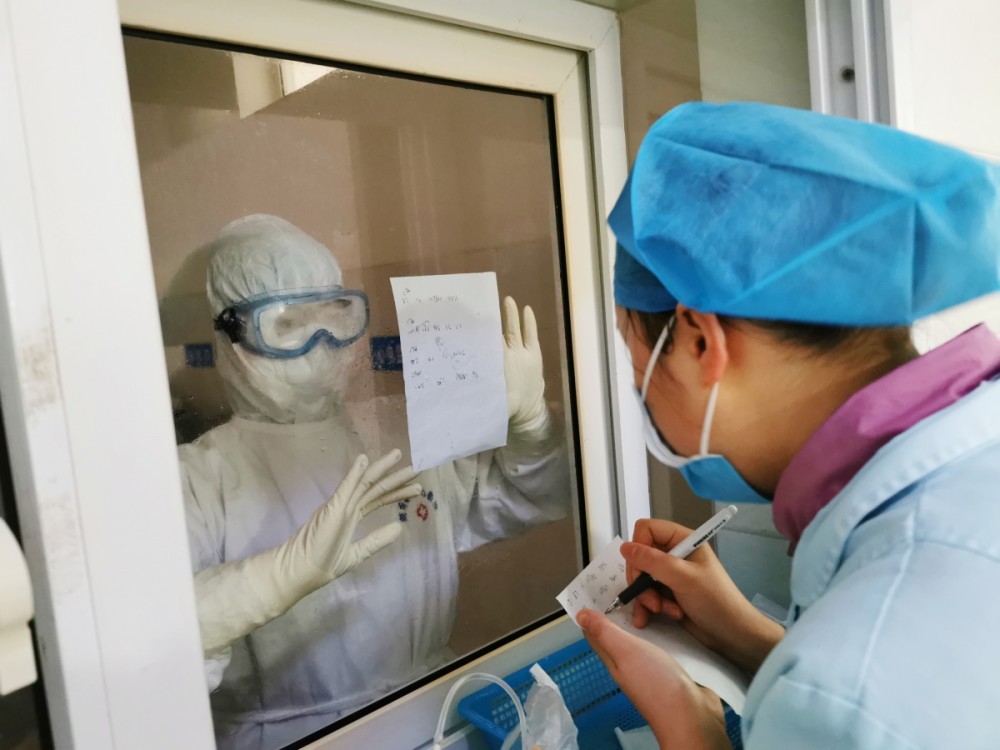 医护人员最早感染，挑战、反思与启示